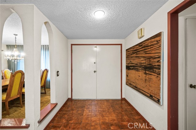 Image 8 of 47 For 1500 Country Club Drive
