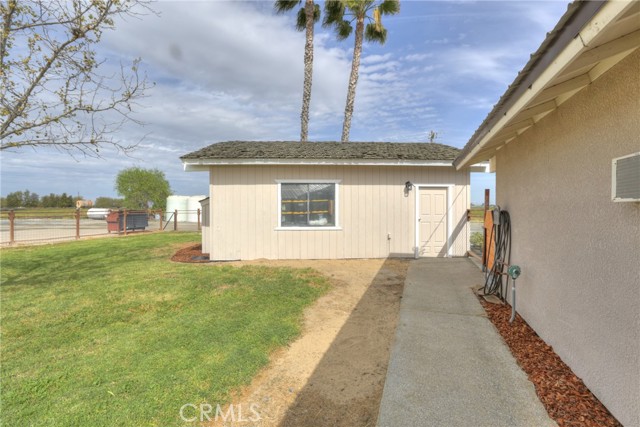 Detail Gallery Image 10 of 75 For 19154 Jersey Ave, Lemoore,  CA 93245 - 3 Beds | 2 Baths