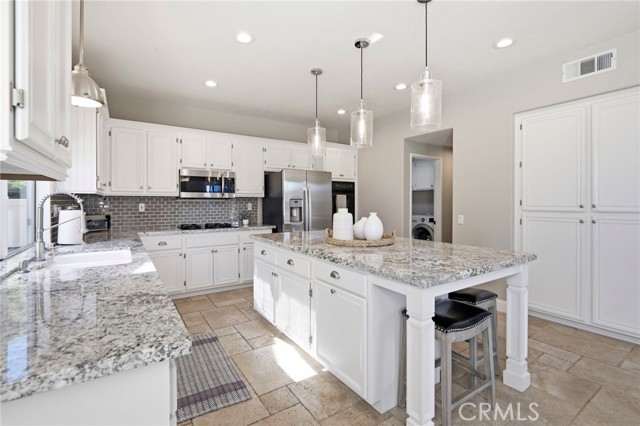 18 Whippoorwill, Trabuco Canyon CA: https://media.crmls.org/medias/284eb11b-b8ca-4361-be00-8cc42ee17693.jpg