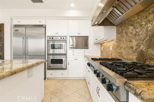 Detail Gallery Image 14 of 50 For 21 Vista Sole St, Dana Point,  CA 92629 - 4 Beds | 3/1 Baths