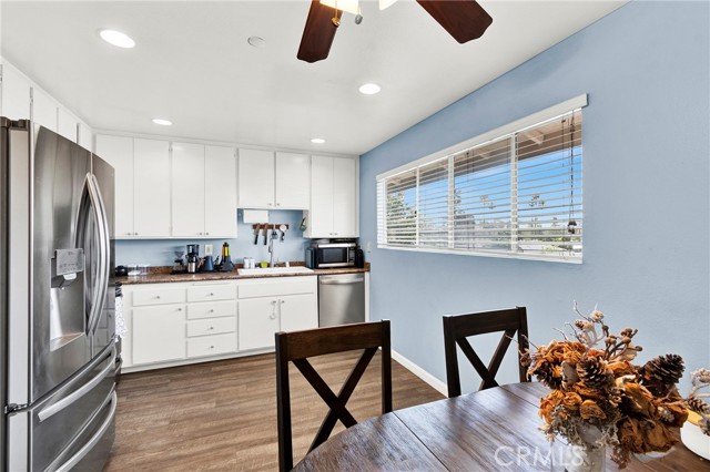 Detail Gallery Image 18 of 38 For 23278 Orange #8,  Lake Forest,  CA 92630 - 2 Beds | 2 Baths