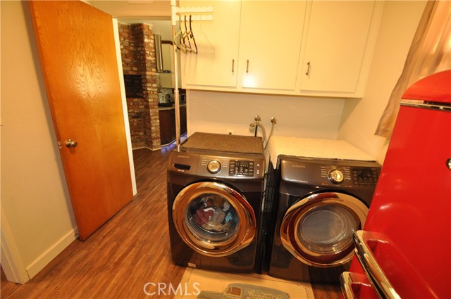 874 W 19th Street, Upland CA: https://media.crmls.org/medias/284eef49-1182-4174-824e-3b452a72284a.jpg