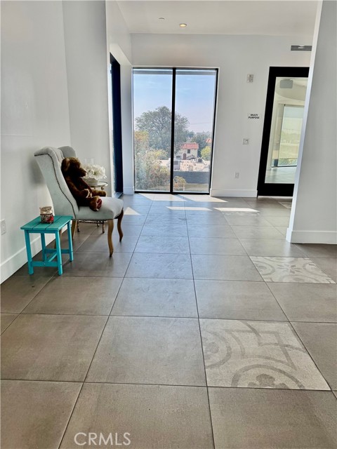 Detail Gallery Image 8 of 29 For 210 N Monterey St #407,  Alhambra,  CA 91801 - 1 Beds | 2 Baths