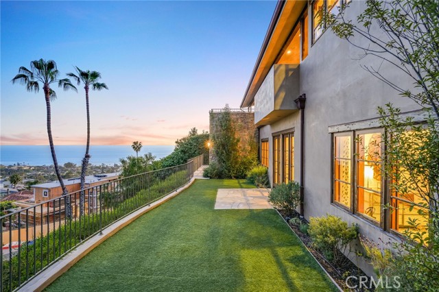 Detail Gallery Image 23 of 43 For 715 Mystic Way, Laguna Beach,  CA 92651 - 4 Beds | 4/1 Baths