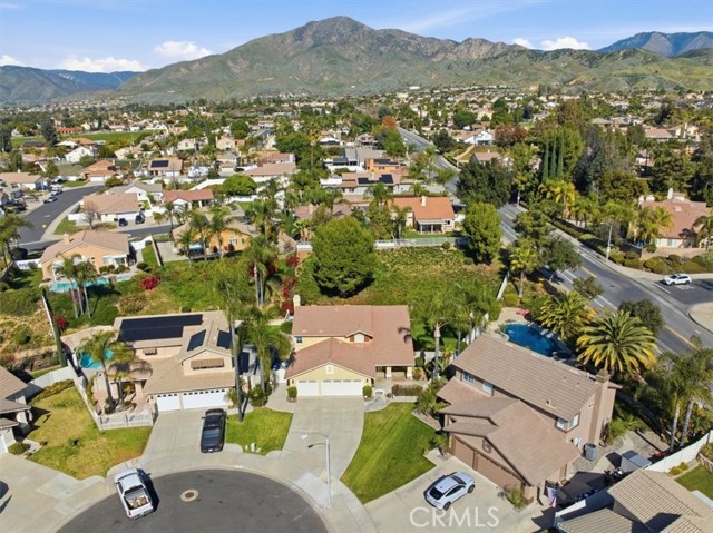 Detail Gallery Image 4 of 62 For 7743 Gold Buckle Ct, Highland,  CA 92346 - 4 Beds | 3 Baths