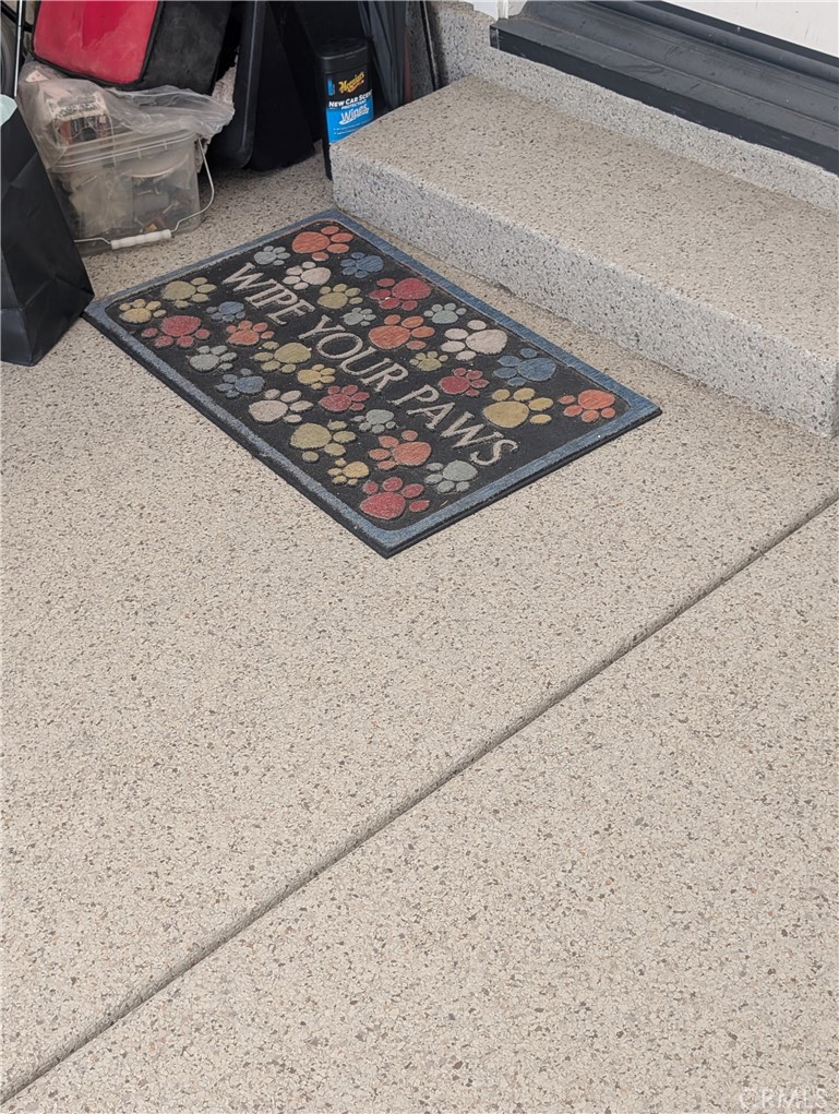 https://media.crmls.org/medias/2850d7cf-7839-4117-8f11-bcb171a01466.jpg?preset=X-Large