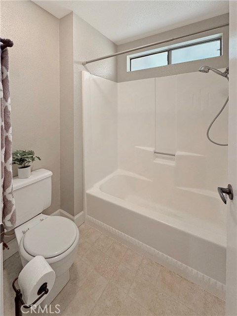 128 Flag Way, Paso Robles CA: https://media.crmls.org/medias/2850d852-9ab7-47dc-b79f-82bde0810729.jpg
