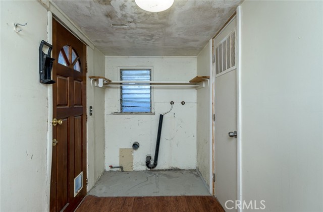 4608 Dyer Street, La Crescenta CA: https://media.crmls.org/medias/285310d8-d862-4c18-9463-192d4a5c0d25.jpg