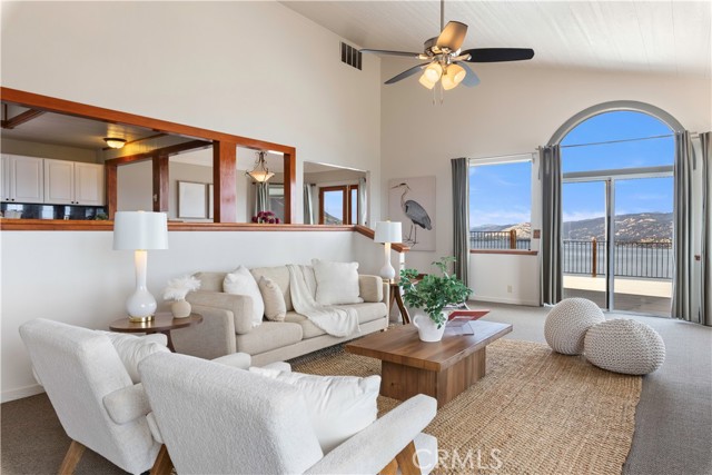 4683 Hawaina Way, Kelseyville CA: https://media.crmls.org/medias/28531ddd-2791-49ad-ba2d-9bc7cc59cc06.jpg