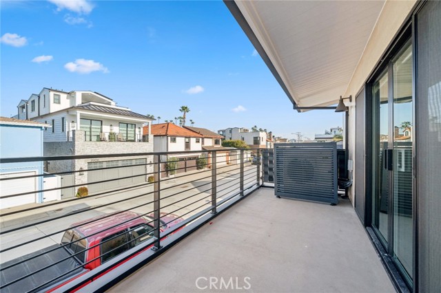 Detail Gallery Image 11 of 13 For 212 40th St #B,  Newport Beach,  CA 92663 - 1 Beds | 1 Baths