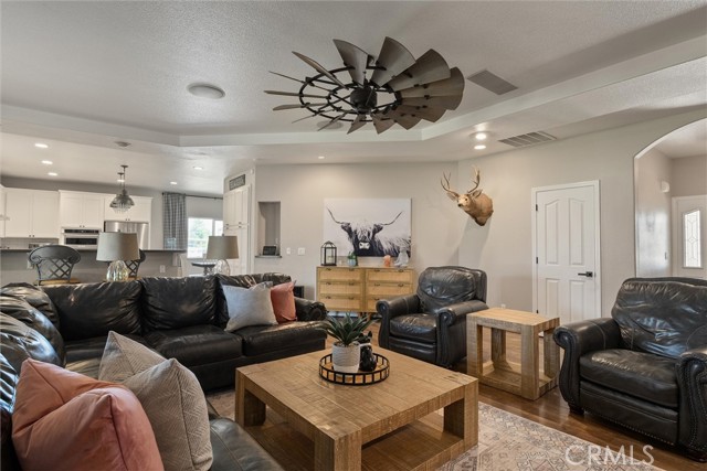 Detail Gallery Image 10 of 61 For 4151 Linda Pl, Orland,  CA 95963 - 5 Beds | 4 Baths