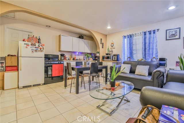 Detail Gallery Image 24 of 49 For 1709 E Luray, Long Beach,  CA 90807 - 5 Beds | 5 Baths