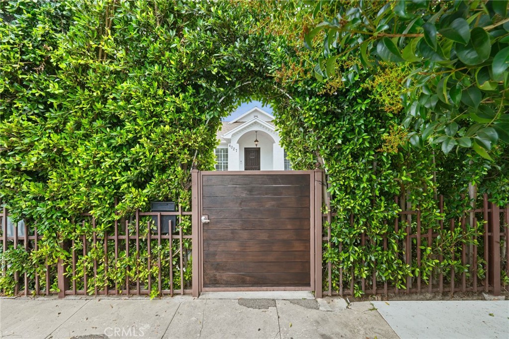 4027 La Salle Avenue