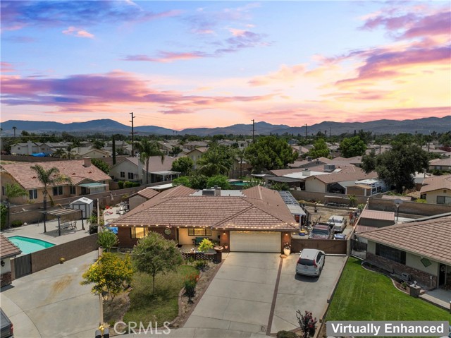 Detail Gallery Image 2 of 37 For 823 Sandwagon Cir, Hemet,  CA 92544 - 4 Beds | 2 Baths