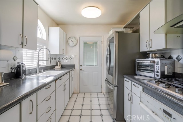 Image 10 of 38 For 4040 Lynd Avenue