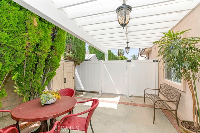 Detail Gallery Image 3 of 25 For 15849 Malden St, North Hills,  CA 91343 - 2 Beds | 1/1 Baths