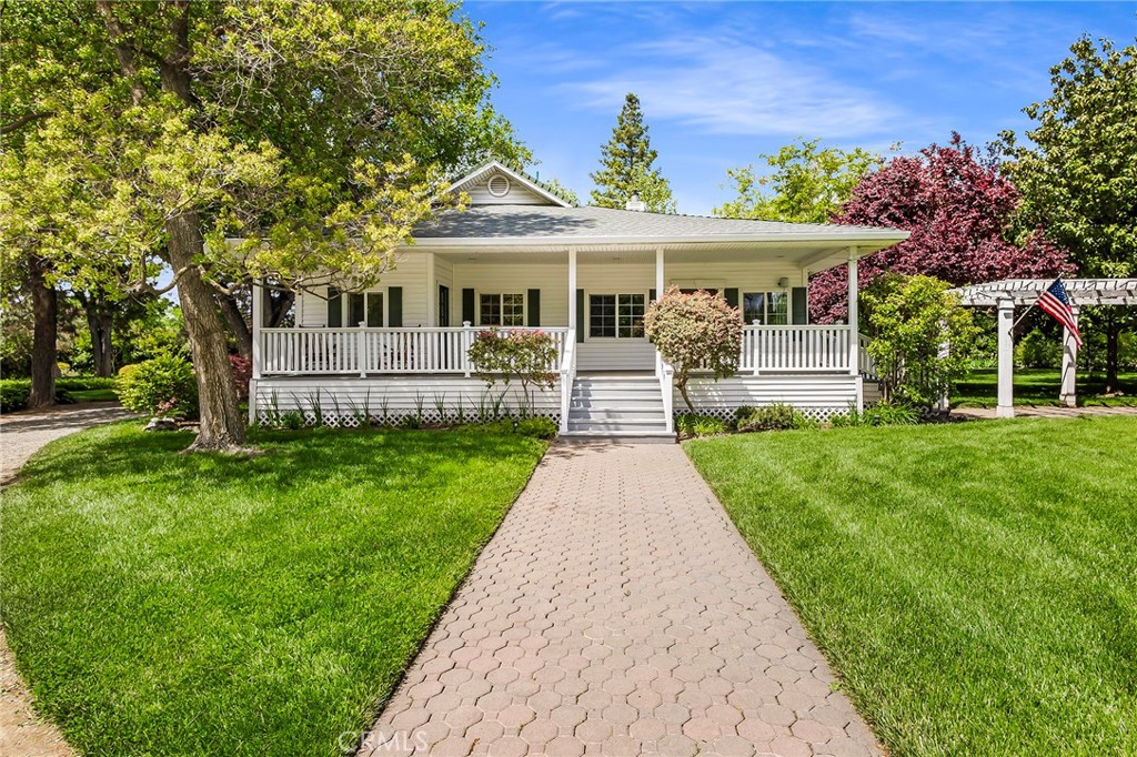 996 Pacific Avenue, Willows, CA 95988