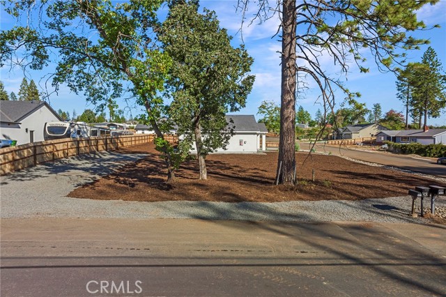 Detail Gallery Image 2 of 40 For 471 Crestwood Dr, Paradise,  CA 95969 - 2 Beds | 1/1 Baths
