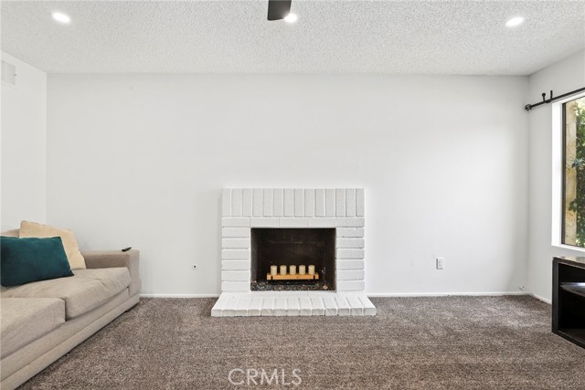 Detail Gallery Image 6 of 30 For 12518 Bernadette St, Pacoima,  CA 91331 - 4 Beds | 2 Baths