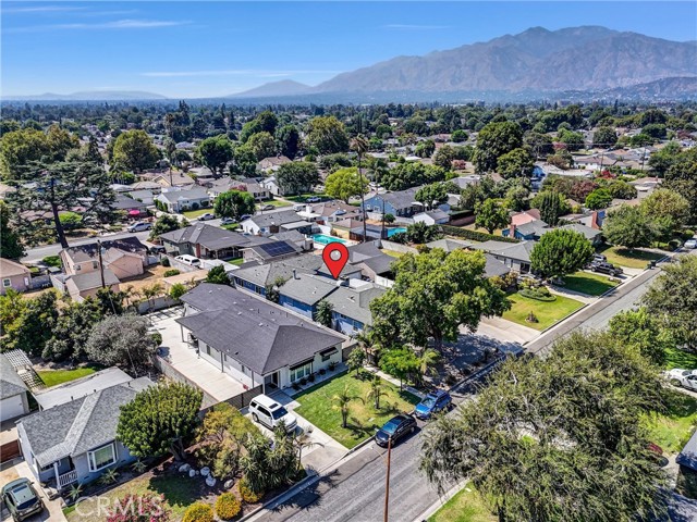 2451 Graydon Avenue, Monrovia CA: https://media.crmls.org/medias/2858ad20-69f0-488f-bd9b-43983a77f271.jpg