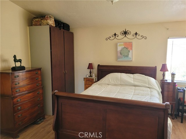 Detail Gallery Image 13 of 25 For 22750 Cove View St, Canyon Lake,  CA 92587 - 4 Beds | 2/1 Baths