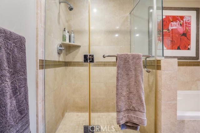 3141 Michelson Drive, Irvine CA: https://media.crmls.org/medias/285aa707-f236-4f72-ae37-03cbf93f7a9b.jpg