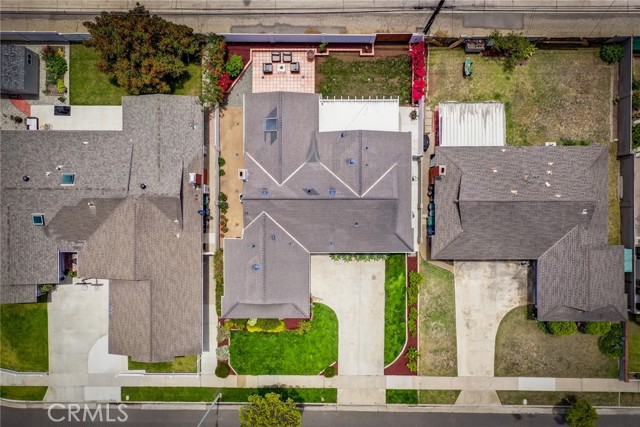 5272 Caliente Drive, Huntington Beach CA: https://media.crmls.org/medias/285ac643-99b8-406e-b648-012b5b125460.jpg
