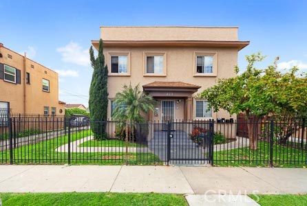 829 N Washington Pl, Long Beach, CA 90813