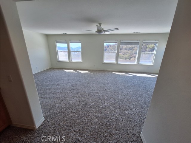 27416 Pinyon Street, Murrieta CA: https://media.crmls.org/medias/285b1b81-755f-4de8-8658-ee08c60fffea.jpg