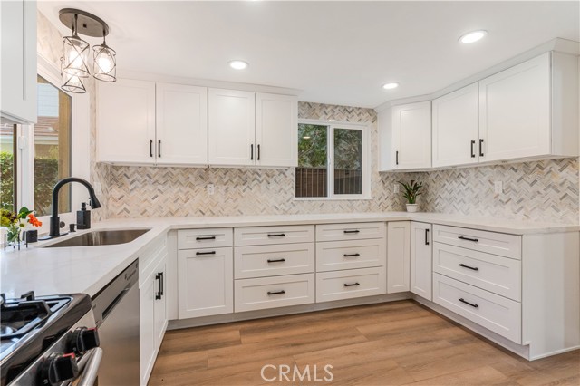 Detail Gallery Image 9 of 33 For 19531 Turtle Ridge Ln, Porter Ranch,  CA 91326 - 2 Beds | 3 Baths