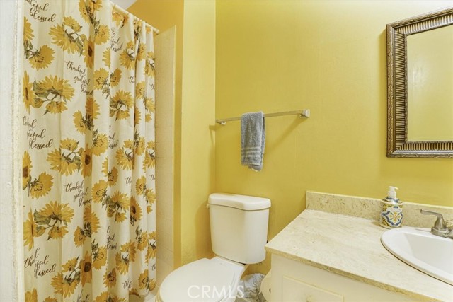 Detail Gallery Image 15 of 28 For 6904 Radford Ave #1,  North Hollywood,  CA 91605 - 2 Beds | 2 Baths