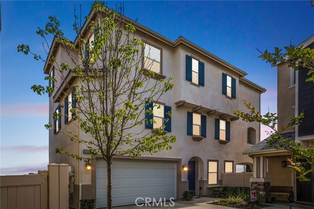 Detail Gallery Image 1 of 68 For 3935 Iron Mountain Cir, Jurupa Valley,  CA 92509 - 3 Beds | 2/2 Baths