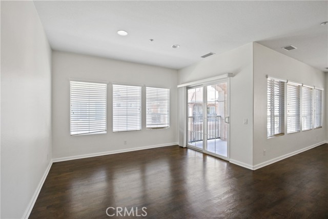 29 Poppy, Irvine CA: https://media.crmls.org/medias/285cf20e-e4cc-47cf-b6a3-2560d56db543.jpg