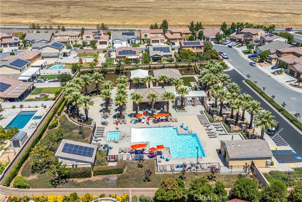 https://media.crmls.org/medias/285d2145-05e0-4459-9394-2b076e0d167e.jpg?preset=X-Large