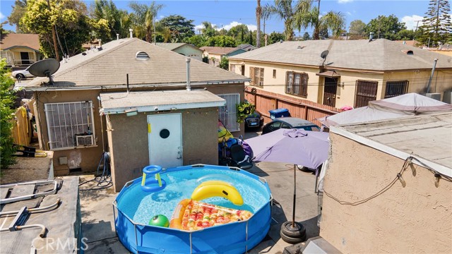 2227 E 112th Street, Los Angeles CA: https://media.crmls.org/medias/285d9689-5864-4fbc-8ac7-2ee3cb386126.jpg