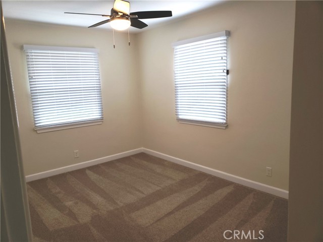 22436 Avenue San Luis photo 15