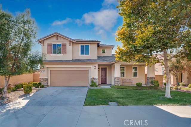 Detail Gallery Image 1 of 36 For 7393 Jake Way, Corona,  CA 92880 - 5 Beds | 4/1 Baths