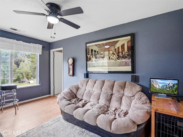 Detail Gallery Image 18 of 54 For 6132 Chowchilla Mountain, Mariposa,  CA 95338 - 3 Beds | 2 Baths