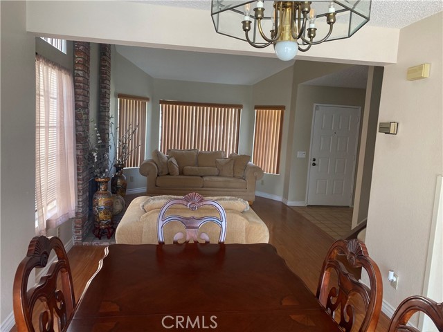 Detail Gallery Image 8 of 58 For 10691 Hill Grass Dr, Moreno Valley,  CA 92557 - 3 Beds | 2/1 Baths