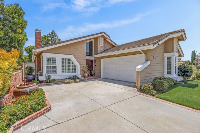 4 Ribera, Irvine CA: https://media.crmls.org/medias/286187f0-56b1-4425-9208-9c7812b7986a.jpg