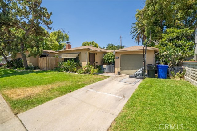 903 N Eleanor Street, Pomona CA: https://media.crmls.org/medias/286194f4-3d81-40aa-ad3c-7d5450cd6af9.jpg