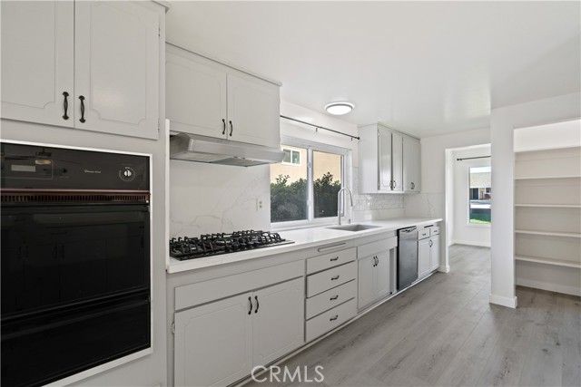 Detail Gallery Image 16 of 35 For 2771 Loraine Pl, Simi Valley,  CA 93065 - 4 Beds | 2/1 Baths