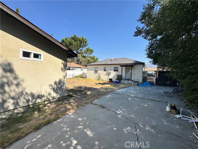 615 W 27th Street, San Bernardino CA: https://media.crmls.org/medias/28628b3e-b7da-48aa-b8c0-d55553d62073.jpg