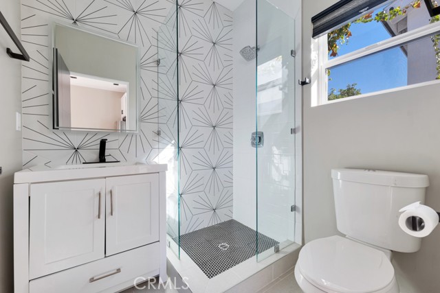 Detail Gallery Image 45 of 54 For 4941 Hesperia Ave, Encino,  CA 91316 - 5 Beds | 4 Baths