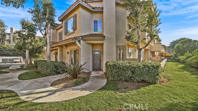 Detail Gallery Image 3 of 49 For 7811 E Quinn Dr, Anaheim Hills,  CA 92808 - 2 Beds | 2 Baths