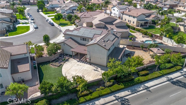 Detail Gallery Image 5 of 43 For 7556 Rose Marie Ln, Corona,  CA 92880 - 5 Beds | 3 Baths