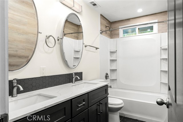 Detail Gallery Image 5 of 61 For 1131 Stewart Ave, Chico,  CA 95926 - 4 Beds | 2 Baths