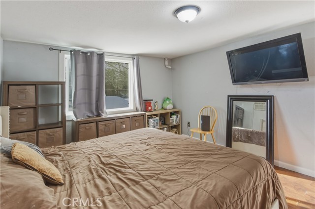 Detail Gallery Image 8 of 13 For 2330 Meadowbrook, Merced,  CA 95348 - 3 Beds | 1 Baths