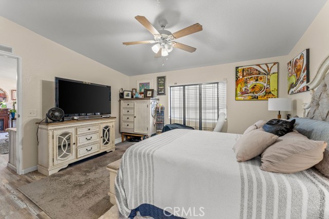 Detail Gallery Image 11 of 35 For 21851 Newland St #37,  Huntington Beach,  CA 92646 - 1 Beds | 1 Baths