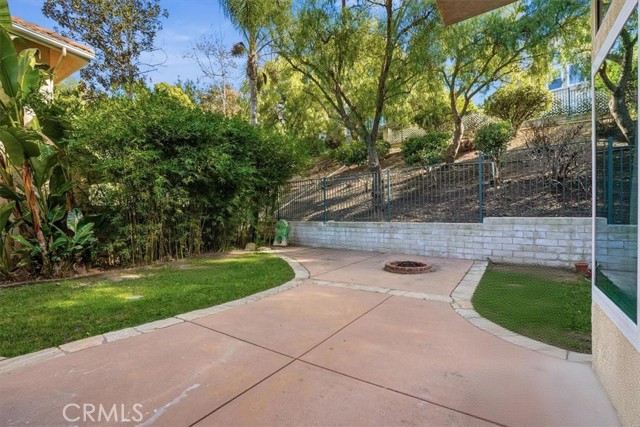 Detail Gallery Image 44 of 48 For 298 Saint Thomas, Oak Park,  CA 91377 - 5 Beds | 3 Baths